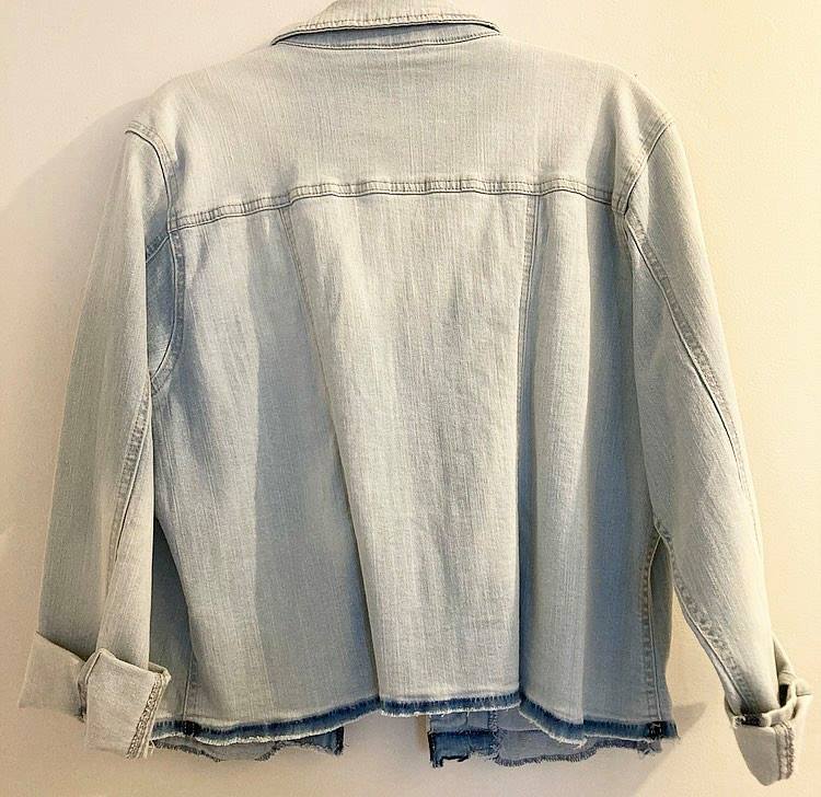 Pre-loved Light Denim Jacket Large