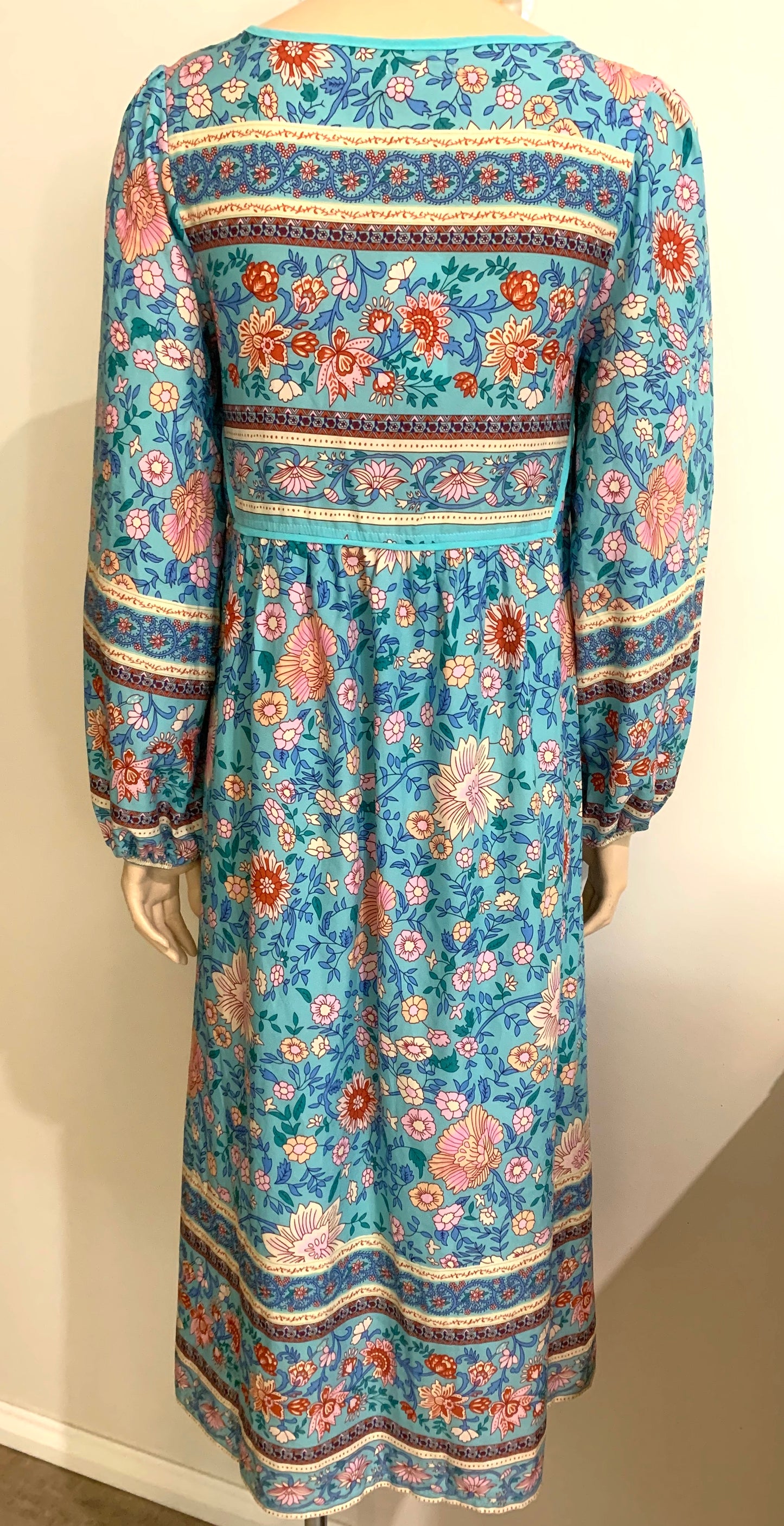 Mona Young The Label Midi Dress Small