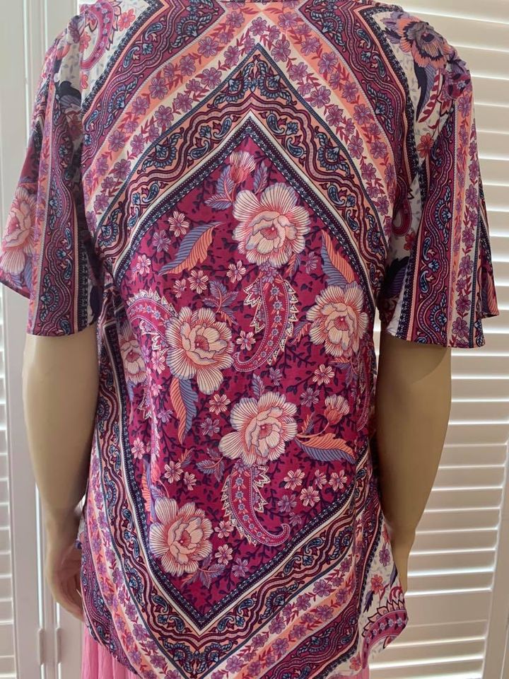 Arnhem Short Sleeve Top Size 10